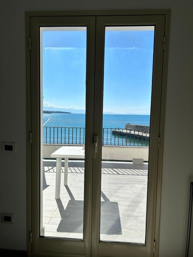 Casa Marina, La Terrazza Sul Mare Bed and Breakfast Cefalù Exteriör bild